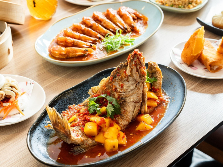 Double Chin Eats - The Star slider image