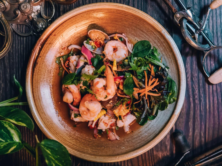 Satang Thai infinity@ vbar slider image