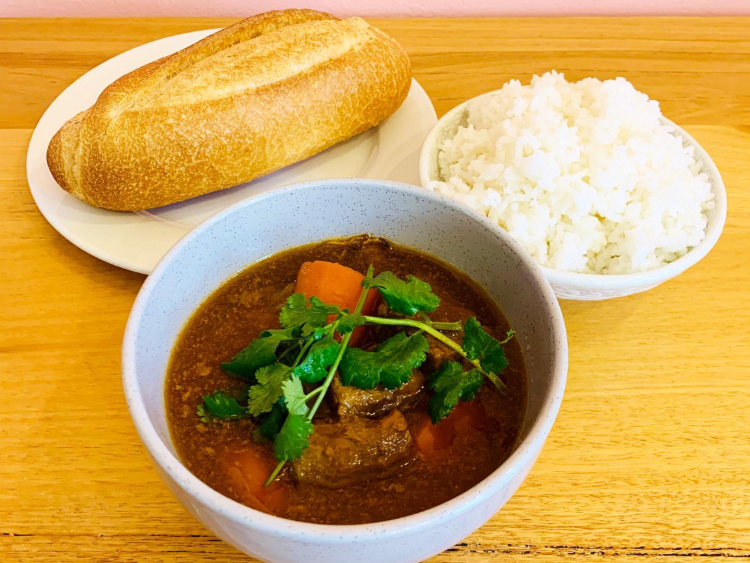 Friends of Pho - Williamstown slider image