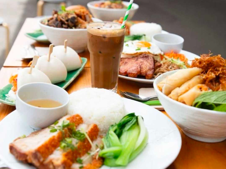 Friends of Pho - Williamstown slider image