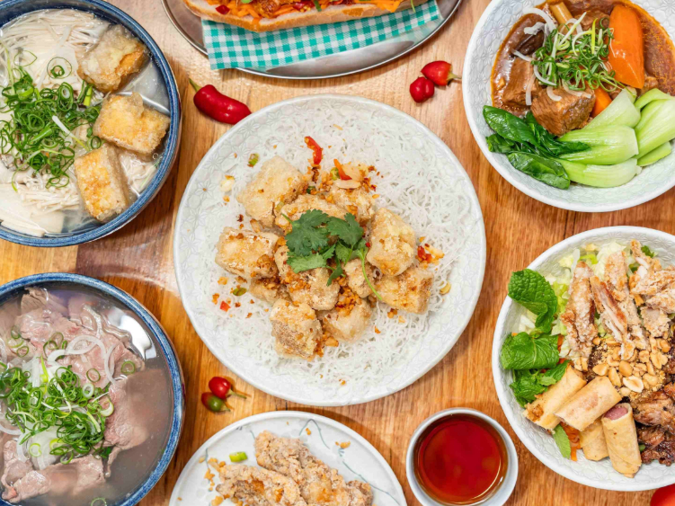 Friends of Pho - Williamstown slider image