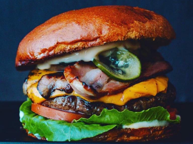 D' Alley Eatery slider image