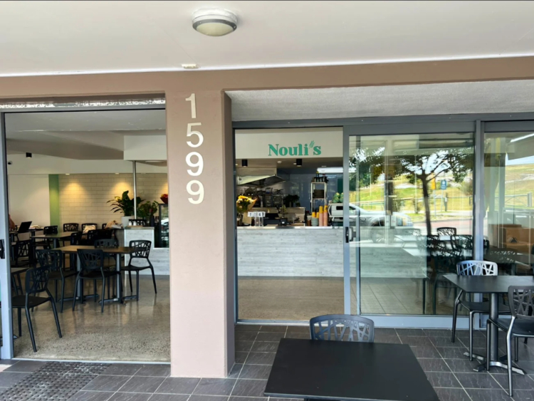 Nouli's Cafe slider image