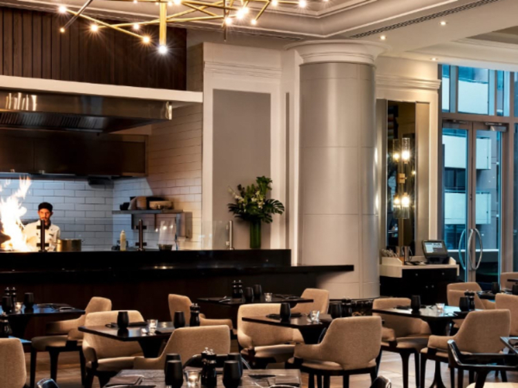 Motion Dining at The Marriott Brisbane slider image