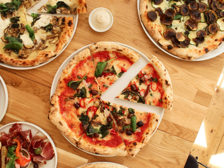 Back Garden Pizzeria slider image