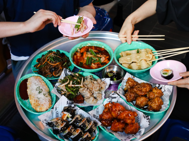 Kwang Jang Pocha slider image