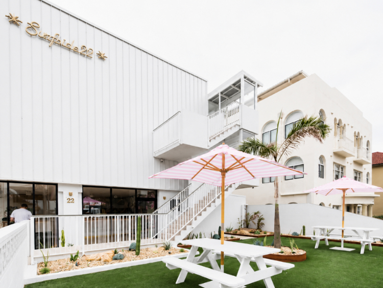 Surfside 22 slider image