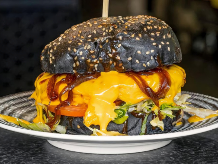 Johnny's Kebab Burger & Grill slider image