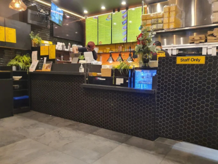 Johnny's Kebab Burger & Grill slider image