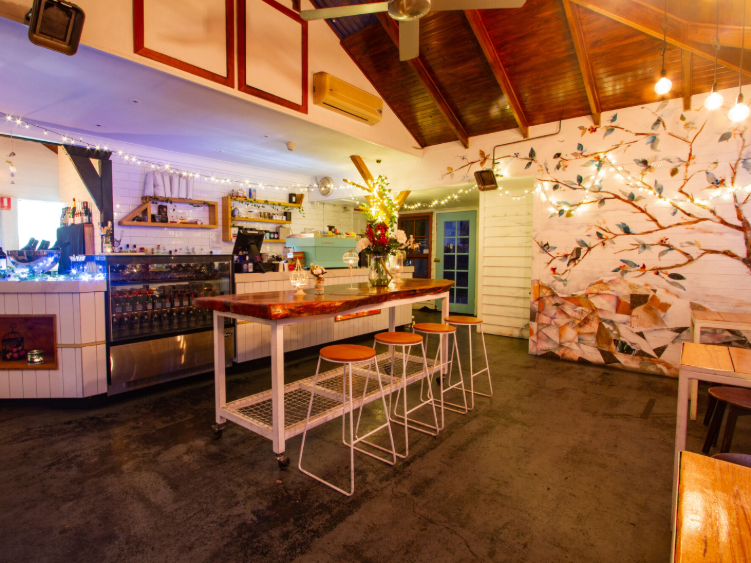 Four Larks Restaurant & Bar slider image
