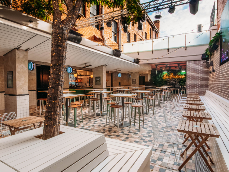 The Illawarra Hotel slider image