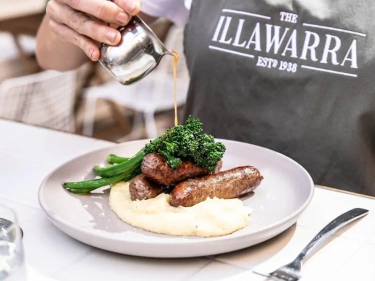 The Illawarra Hotel slider image