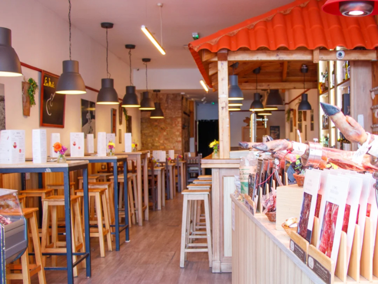 Casa Manolo - Putney slider image
