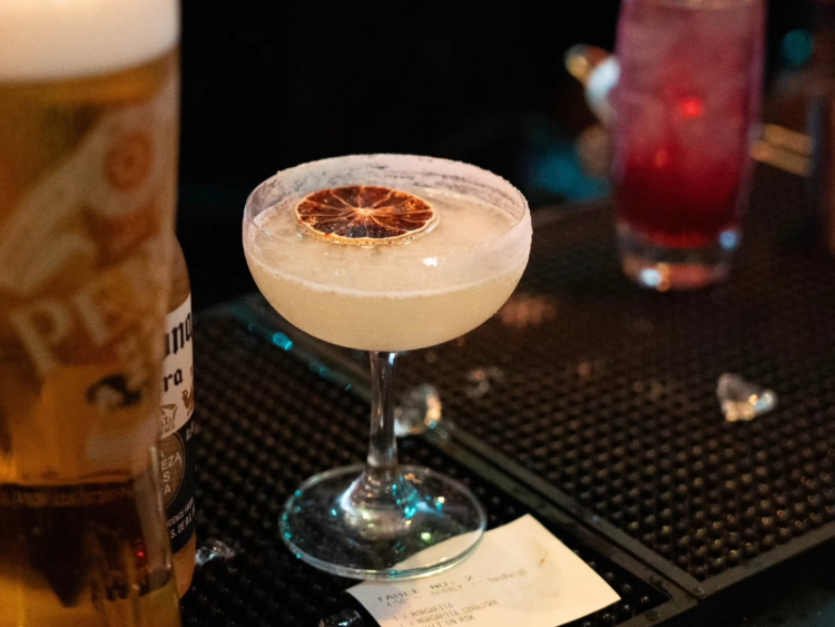 Mocka Lounge slider image