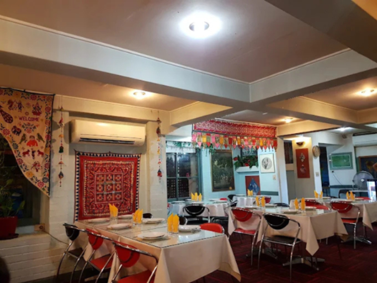 JK Restaurant Tandoori and Curry House slider image