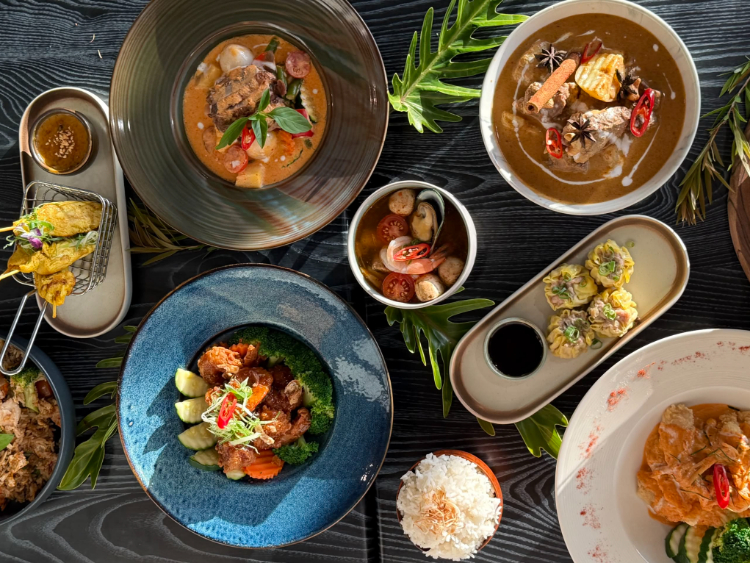 Chilli & Basil Thai Restaurant slider image