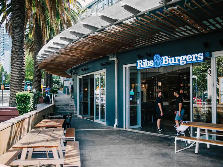 Ribs & Burgers - Rhodes slider image