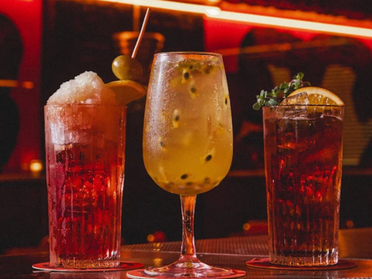 Herbs Taverne slider image