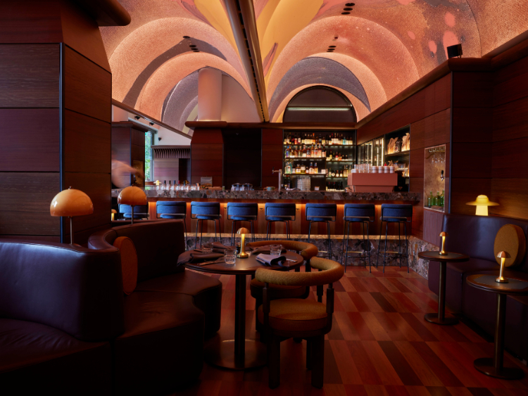 Bar Julius slider image