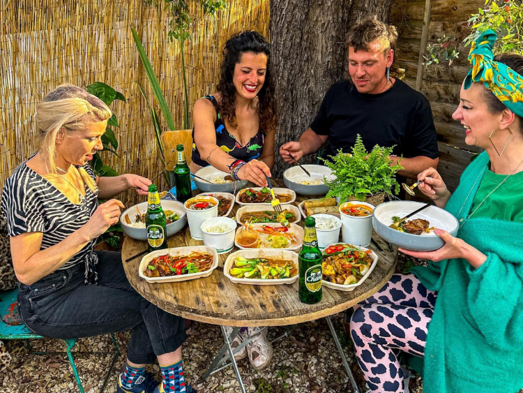 Gorilla Thai - Fishponds slider image