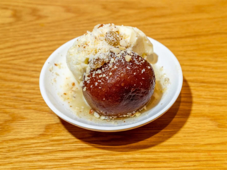 Desi Adda Indian Restaurant - Surfers Paradise  slider image