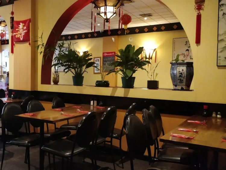 Diamond Palace - Sunshine slider image