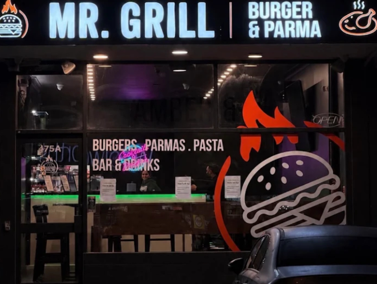 Mr. Grill Burger & Parma slider image