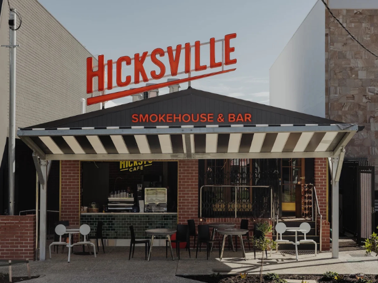 Hicksville Smokehouse & Bar slider image
