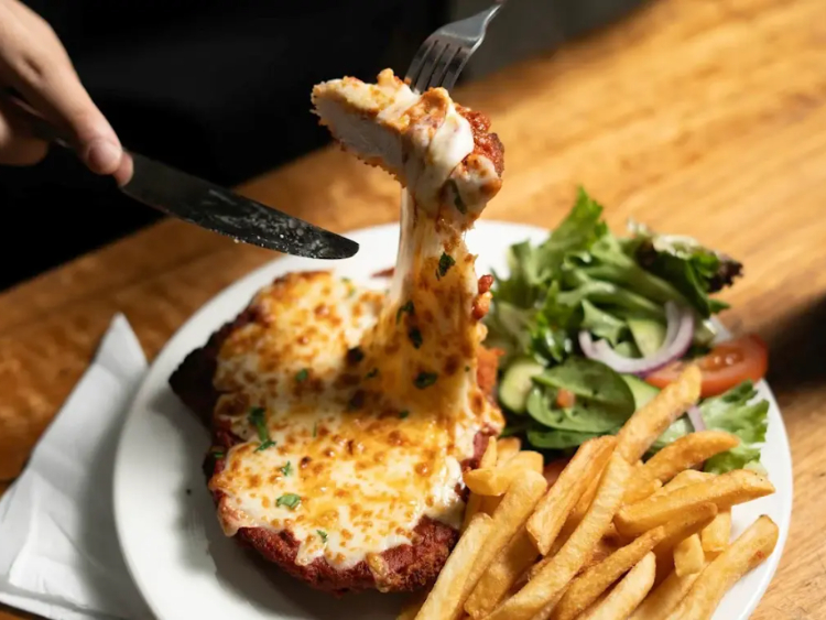 Cozy Pizza - Footscray slider image