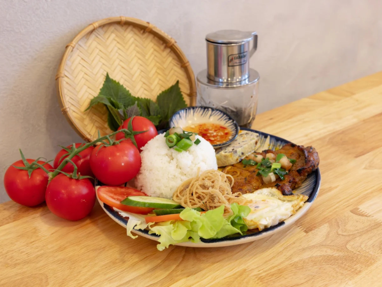 Alo Viet Food slider image