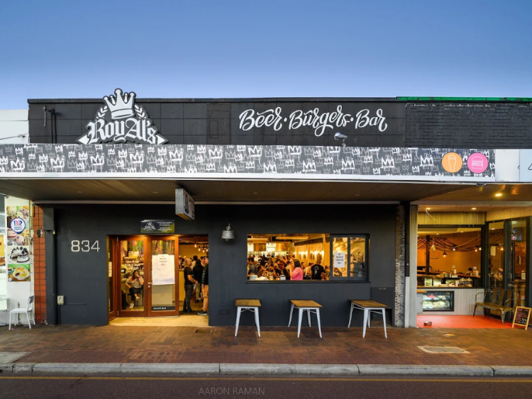 RoyAl's Chicken and Burgers - East Victoria Park  slider image