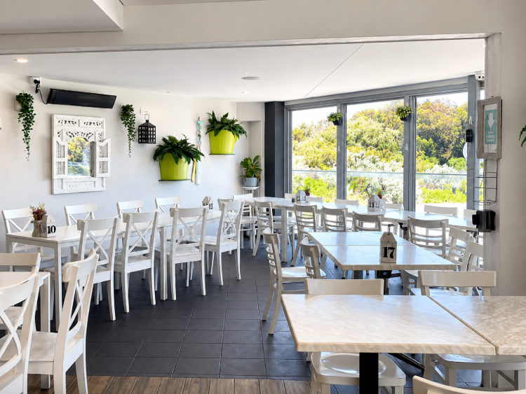 Beachpoint Cafe slider image