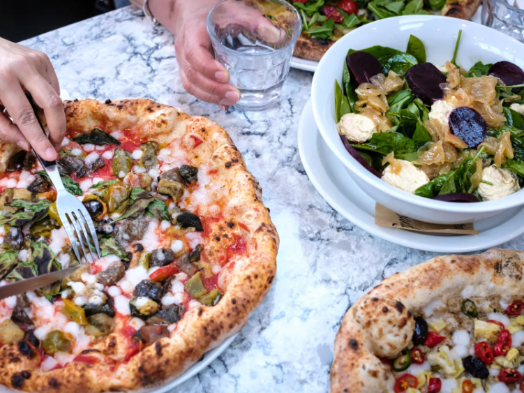 Santa Maria Pizzeria - Ealing slider image