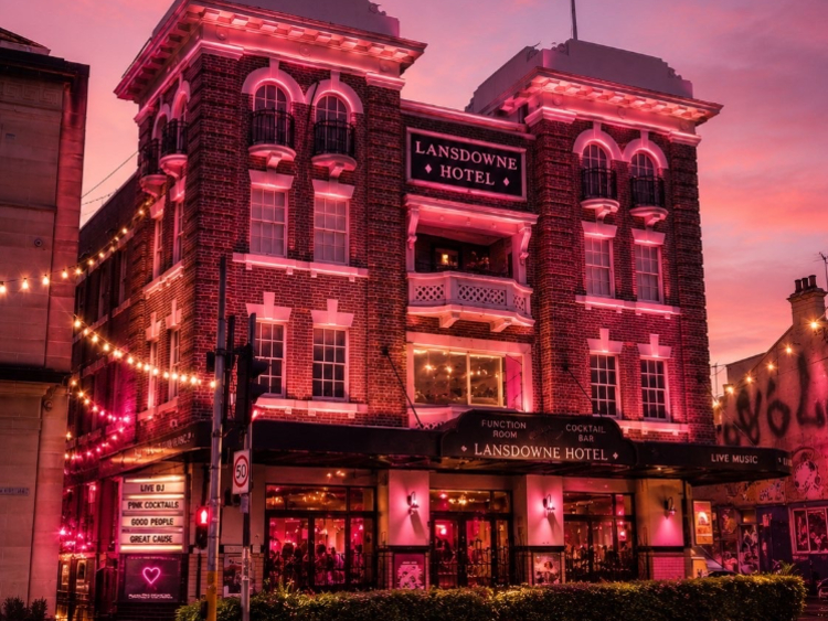 The Lansdowne Hotel slider image