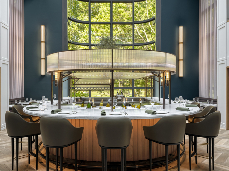 The Bar at Sydney Common - Sheraton slider image