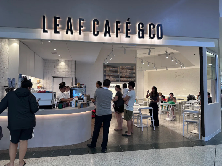 Leaf Cafe & Co - St Clair slider image