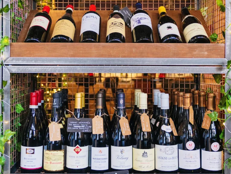 Cecilia's Wine House slider image