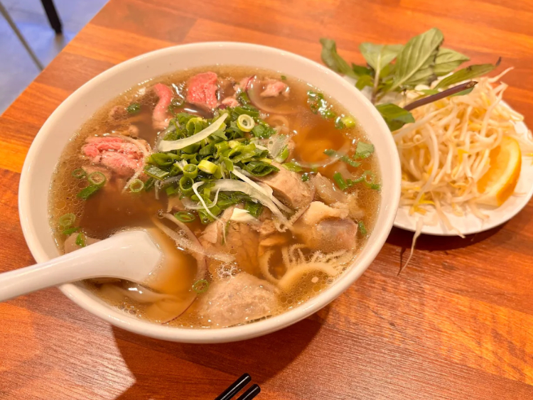 Alo Ban slider image