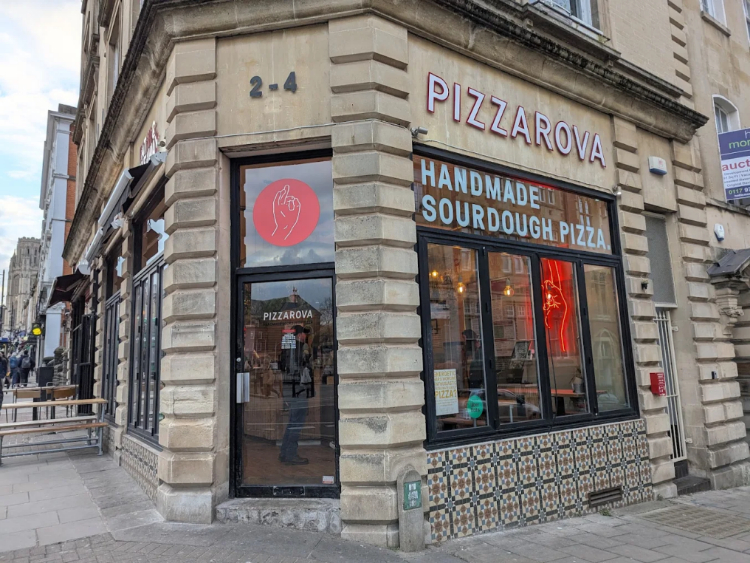 Pizzarova - Park Street slider image