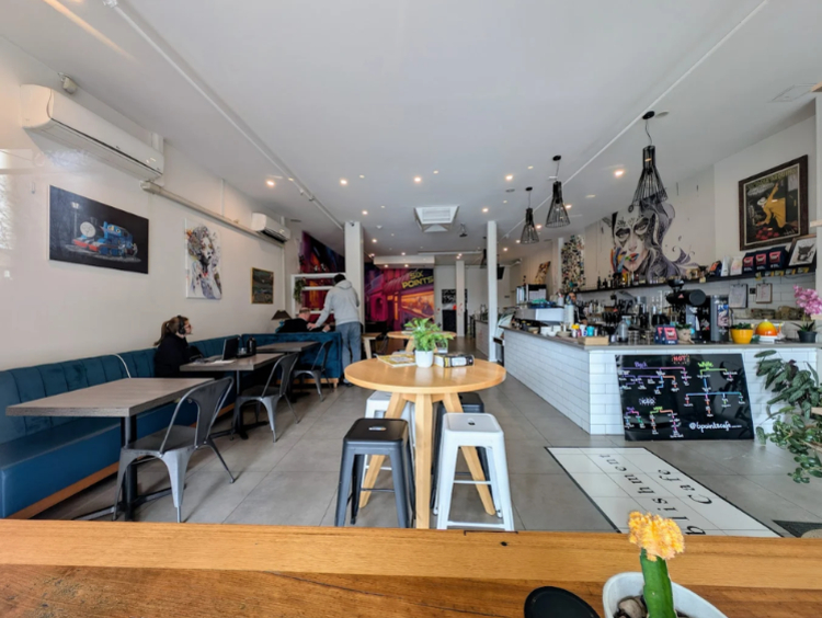 Six Points Cafe & Bar slider image