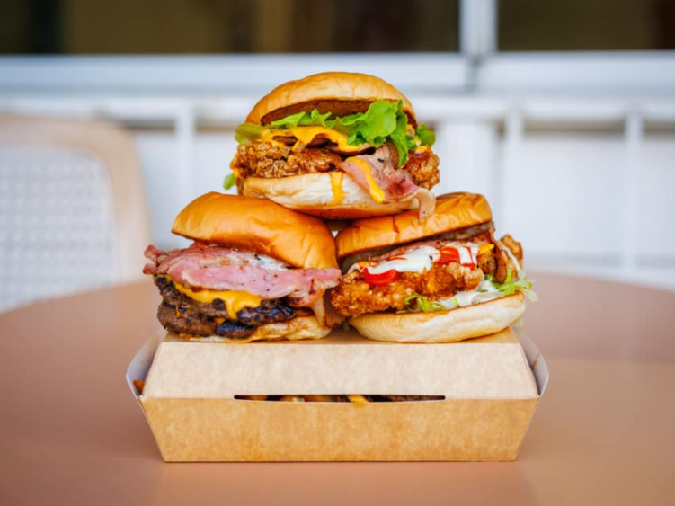 BZ Burger - Holt slider image