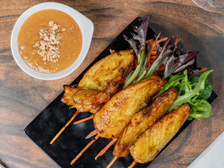 Kin-D Thai Restaurant - Brunswick slider image