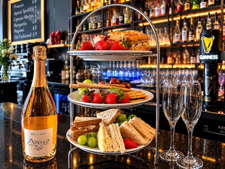Queensway Coffee House & Bar