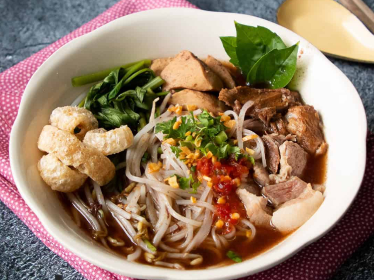 Nachu Boat Noodles slider image