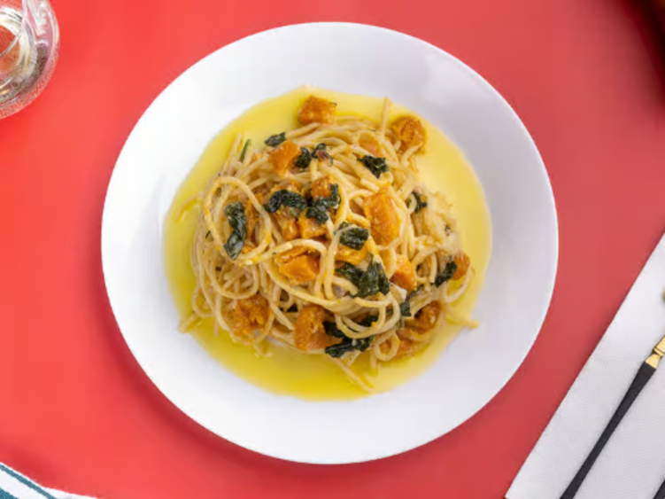 Pazza Pizza slider image