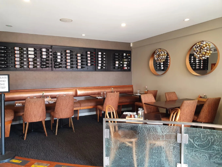 Dux Cafe Restaurant slider image