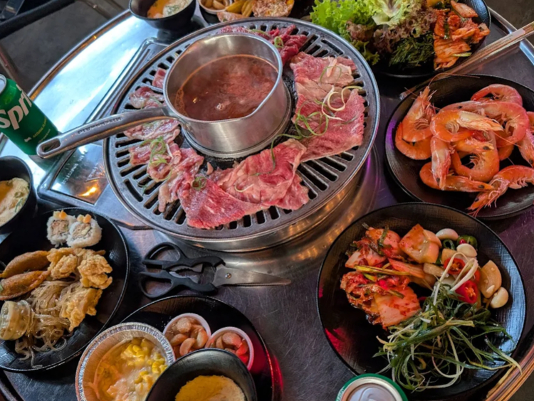 Dawn House Buffet slider image