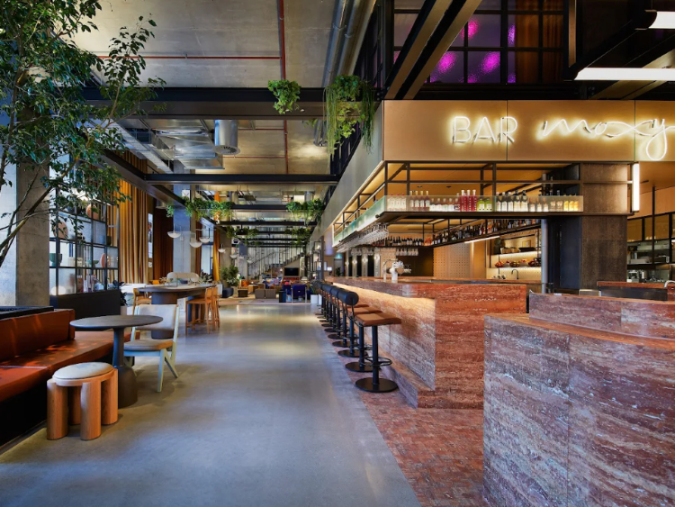 Moxy Kitchen slider image