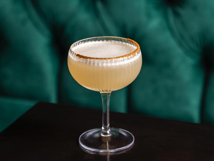 Plume Wine Bar slider image