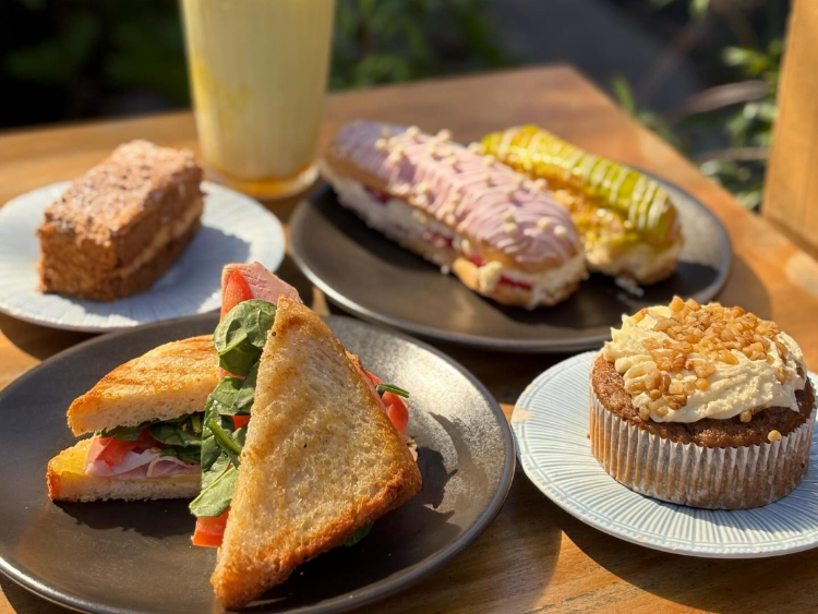 Cafe De Como slider image